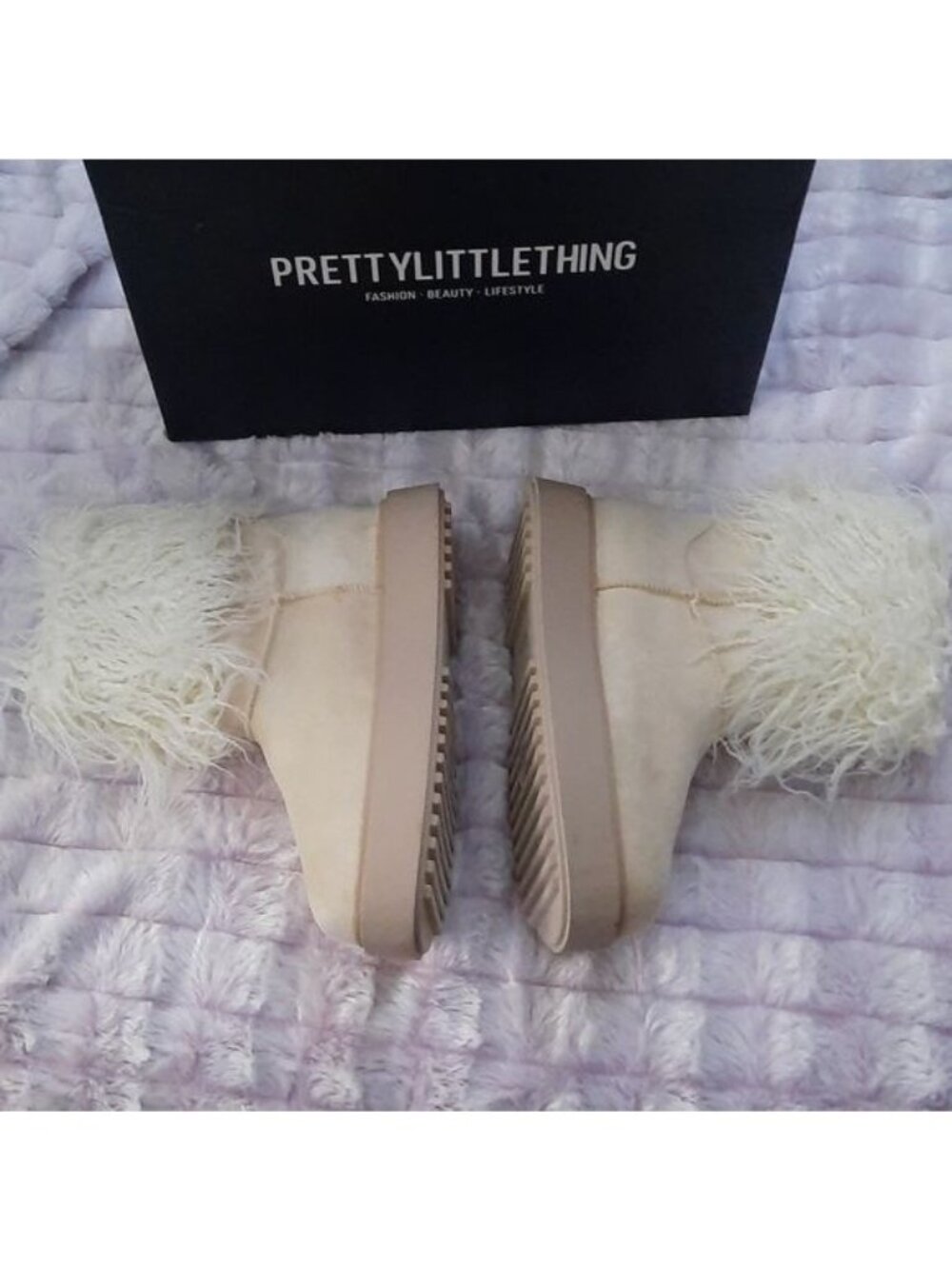 Pretty Little Thing NIB Cream Faux Suede Faux Fur Pull On Ankle Boots Size 8